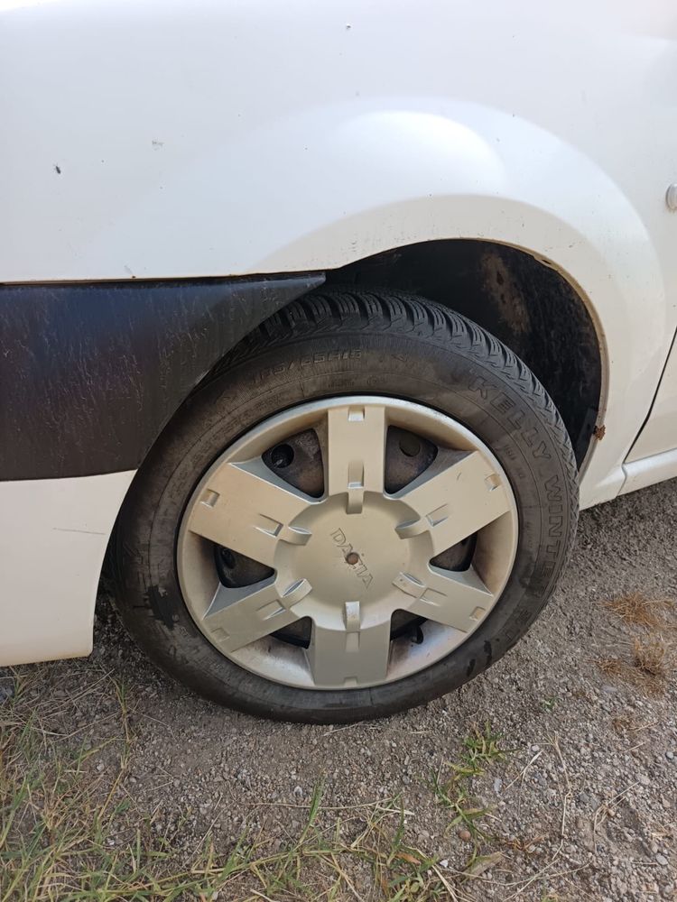 Vand logan 1.4 benzina an 2005