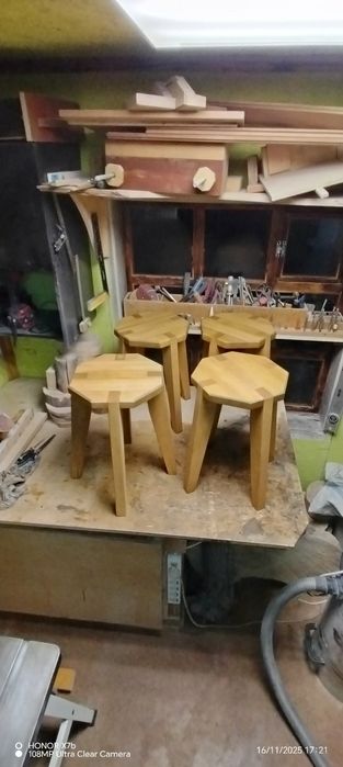 Комплект табуретов