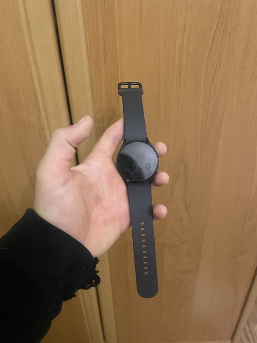 Продавам Galaksy Watch 5