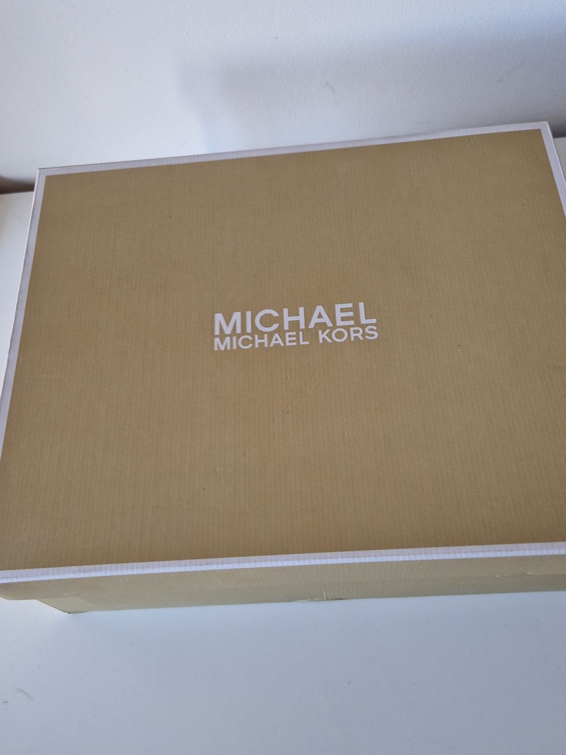 Велурени обувки Michael Kors в кафяво