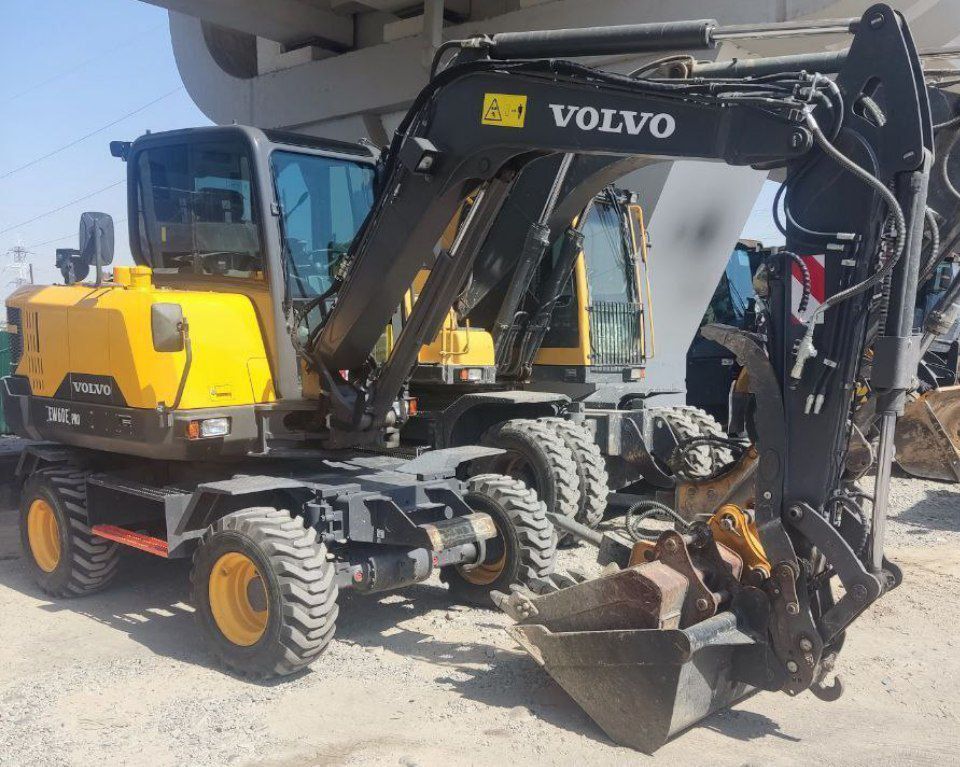 Экскаватор VOLVO EW60E
Йили: 2020
Моточас: 5 600
Ҳолати яхши,  муаммо