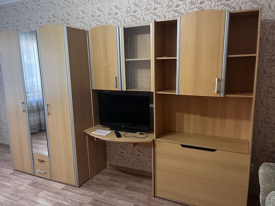 Продам стенку ..