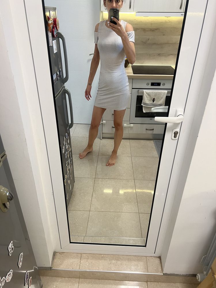 Сребриста рокля