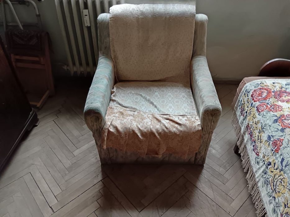 Donez mobilă veche Iasi