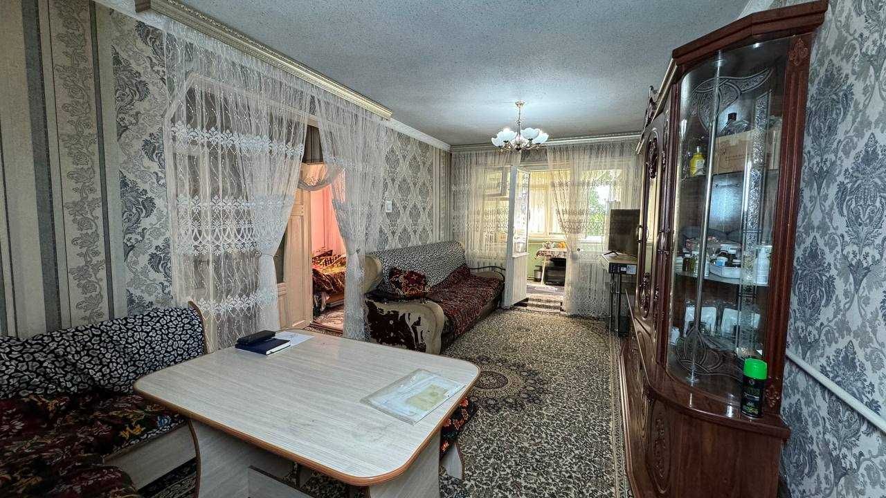 Калениский Ансор кафеси 3 хонали 3 қават квартира сотилади. ID: 285976