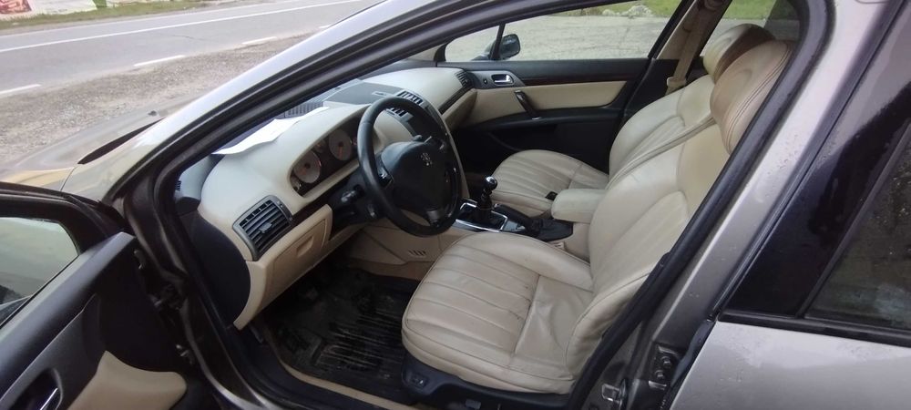 Vând Peugeot 407