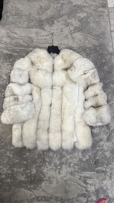 Haina din blana naturala vulpe