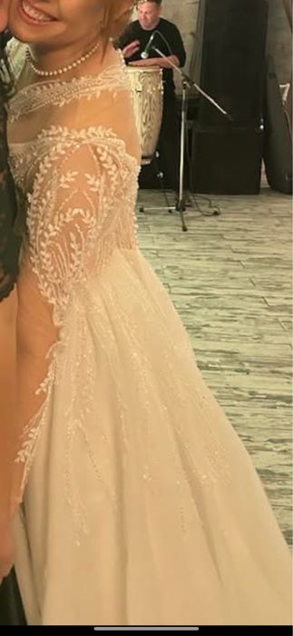 Rochie de mireasa superba