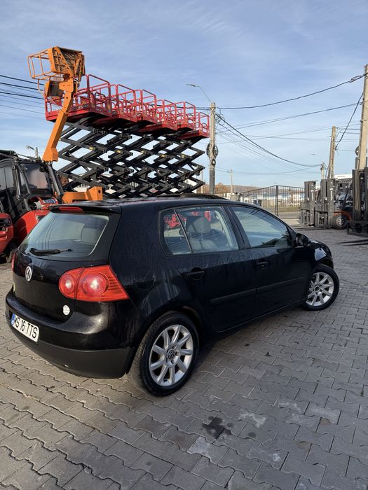 Vand/schimb Golf 5 1.6 FSI 6+1 Trapa  sport line trapa incalzite