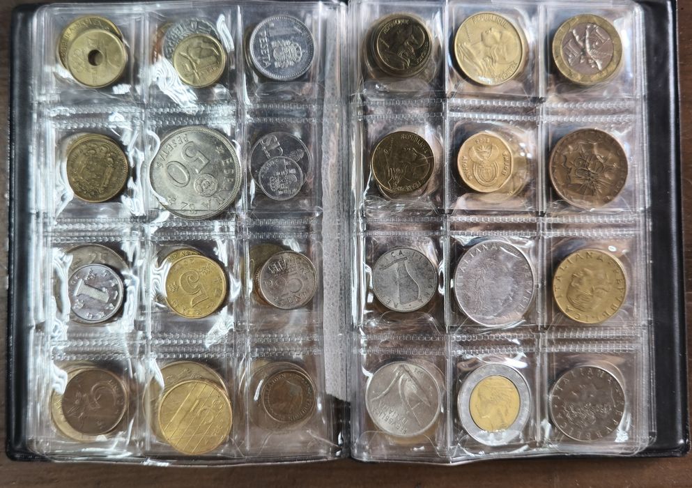 Колекция от 120бр монети