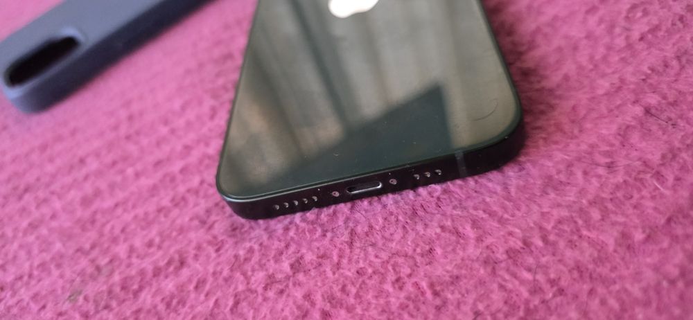 iPhone 13 Green 128GB 89% battery-неразличим от нов!ПЪЛЕН КОМПЛЕКТ!