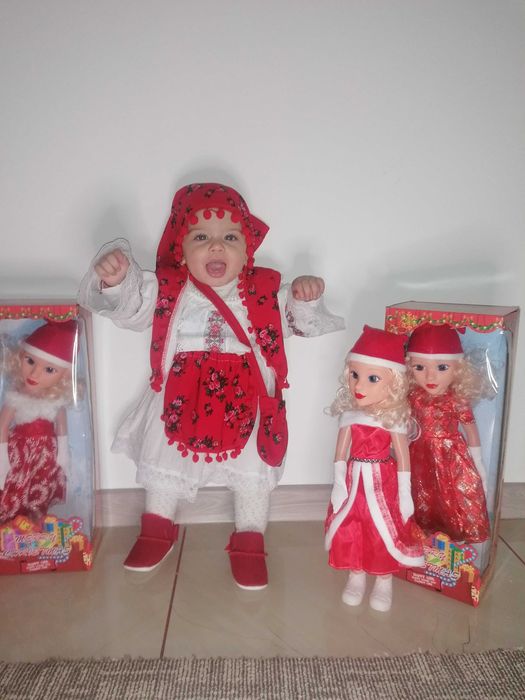 Păpușă cântă 17 colinde in limba romana transport gratuit