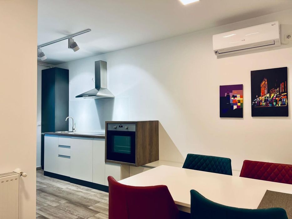 Inchiriez apartament Brasov