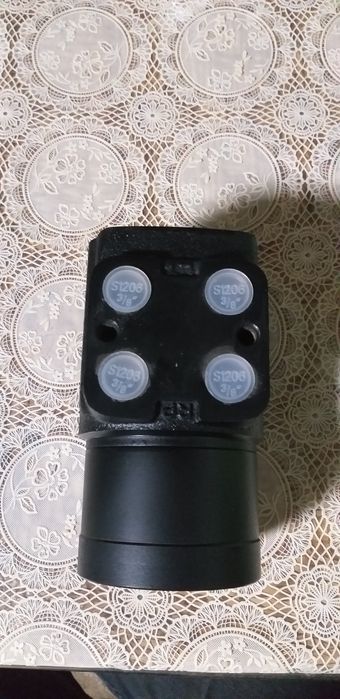 Distribuitor rotativ marca Orbitrol ( Danfoss )