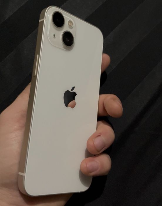  iPhone 13 в идеальном состоянии