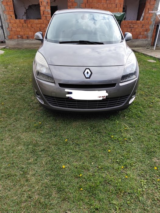 Vând Renault grand scenic