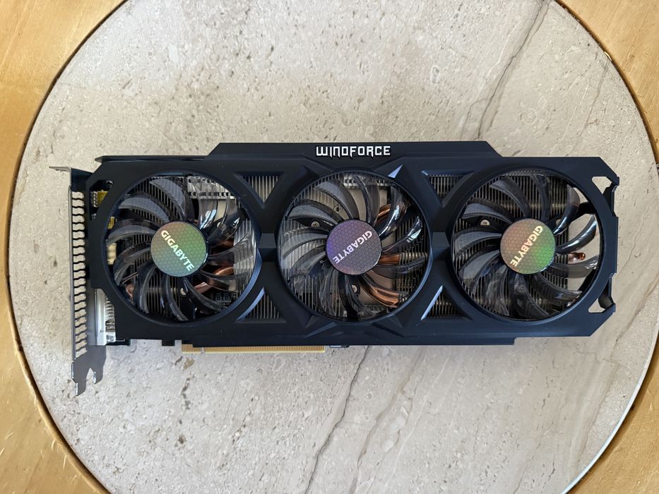 Placa Video AMD Radeon R9 280x 3GB