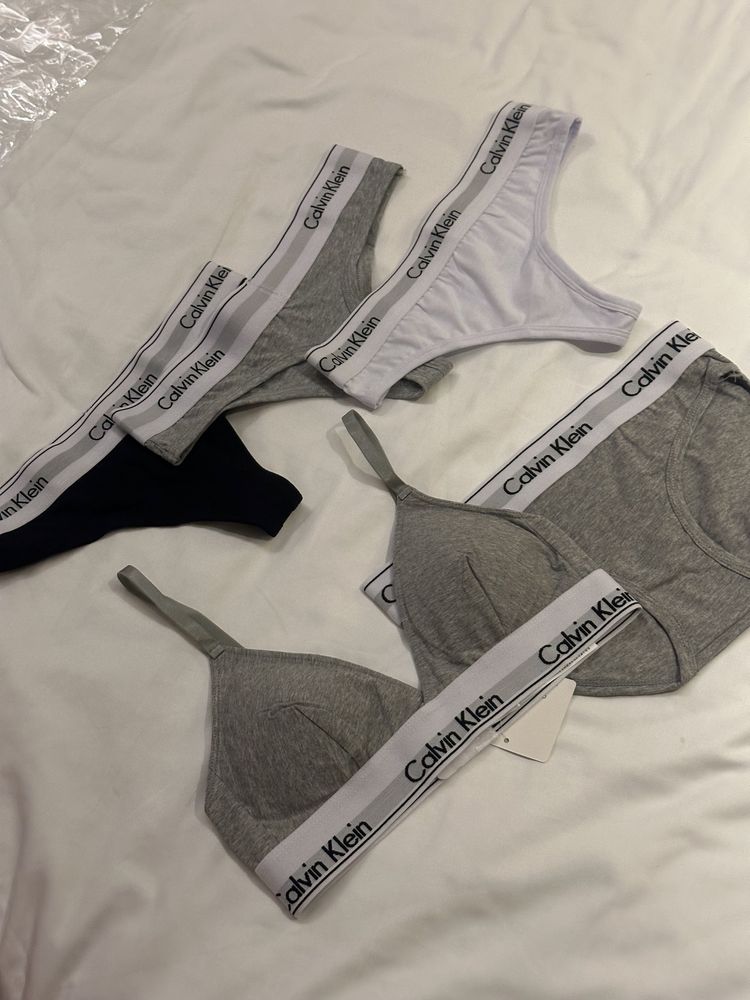 Нижнее белье Calvin Klein