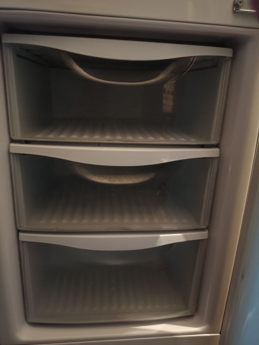 Продажа Холодильника б/у