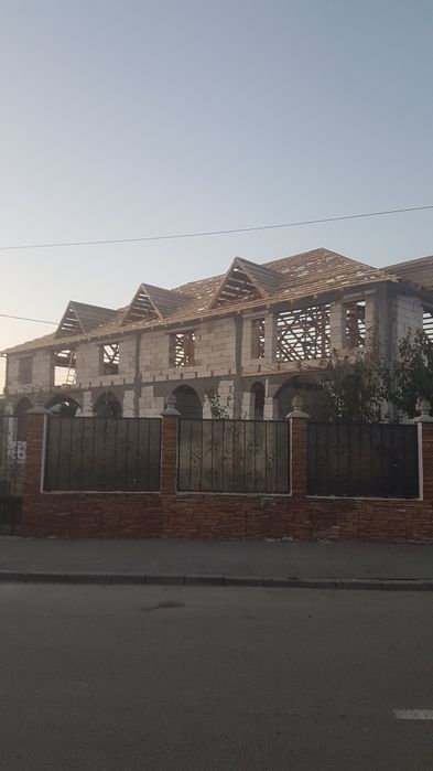 Amenajări interioare si exterioare