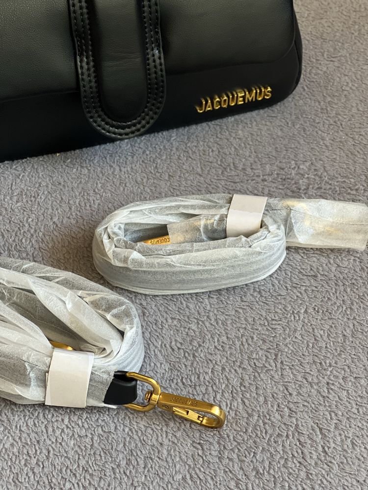 Дамска кожена чанта Jacquemus