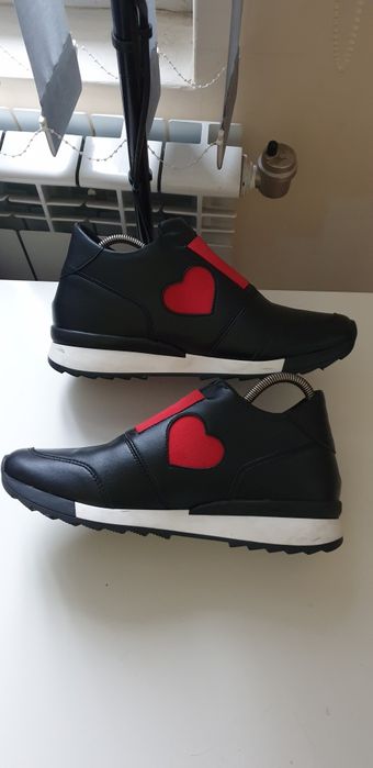 LOVE MOSCHINO Leather Womens Size 40- 25.5- 26см ОРИГИНАЛ! ЕСТ. Кожа!