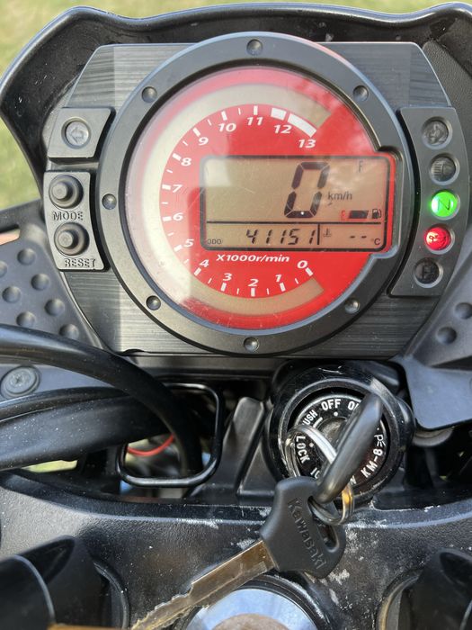 Kawsaki z750 2004