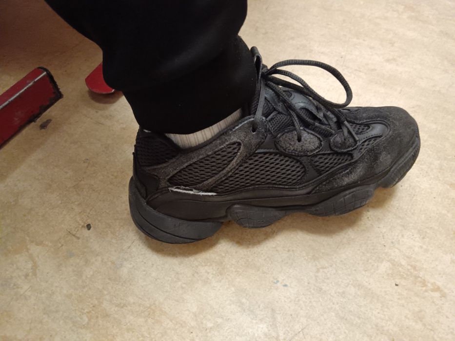 Yeezy adidas  stare buna