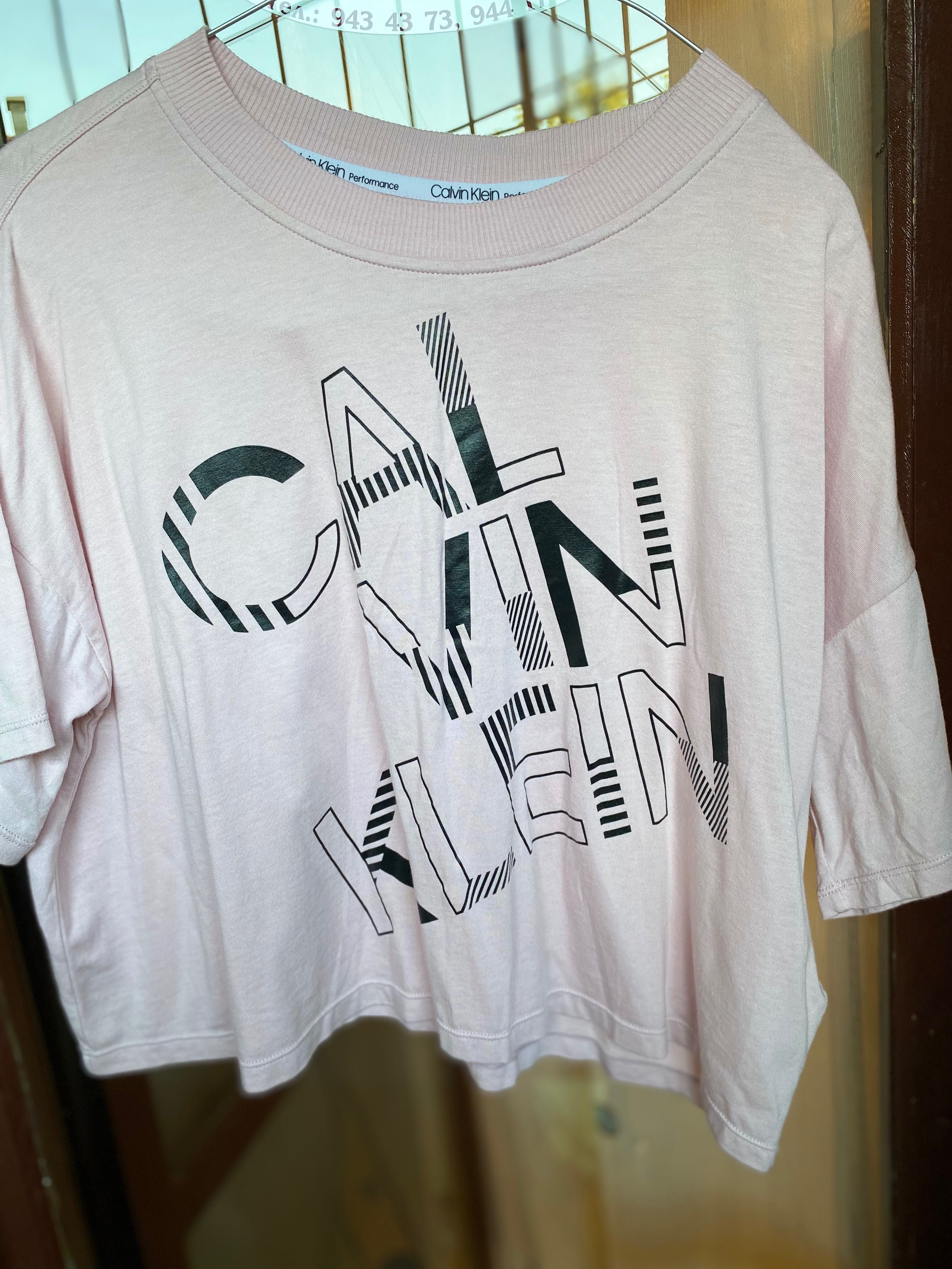 Calvin Klein тениска S/M pp