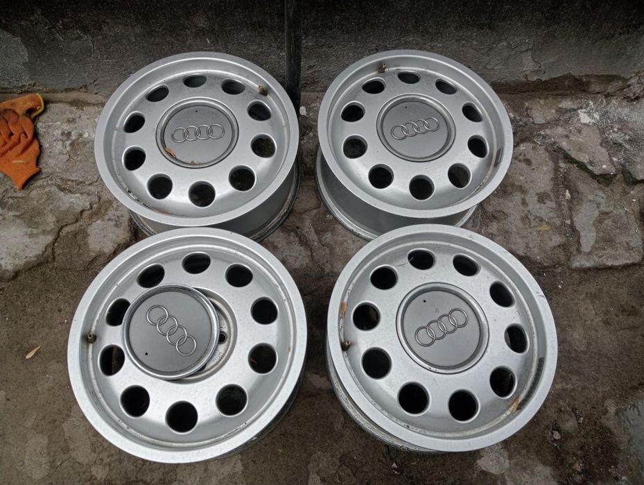 Ауди R15 состояние новая