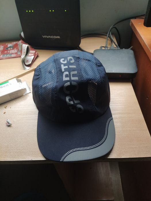 спортна шапка дишашта материя