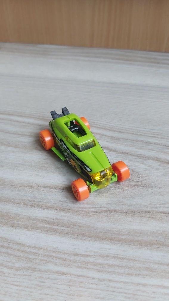 Vând mașinuță/machetă  Rip Rod Hot Wheels