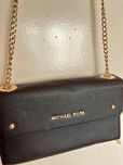 Michael kors чанта черна