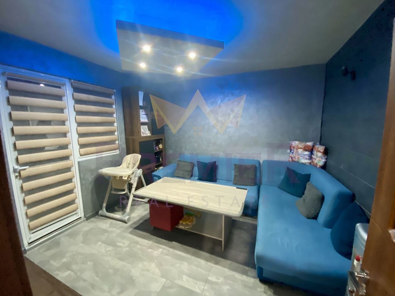 Продава се Тристаен апартамент в Перник, Изток - 73 кв.м за 1439 €/кв.м - Снимка #2