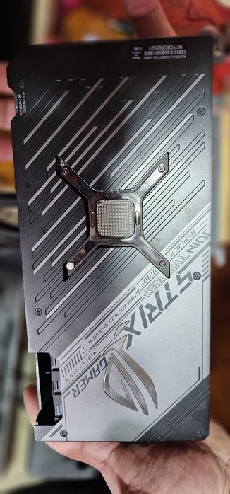 Placa Video AMD Asus RX 6900 XT 16gb Strix LC 16GB