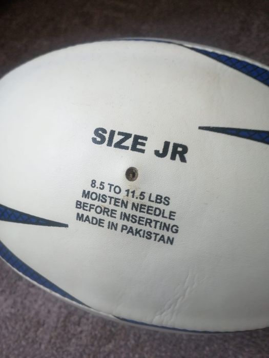 Minge fotbal si rugbi