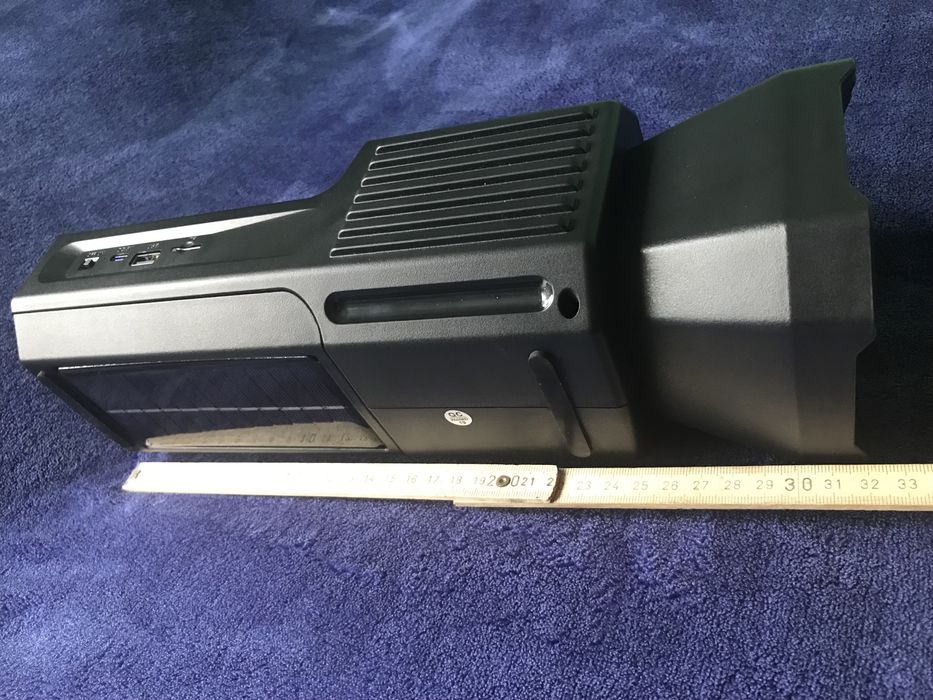 Boxa portabila cu bluetooth, lanterna, radio si usb(pt.stick,pendrive)