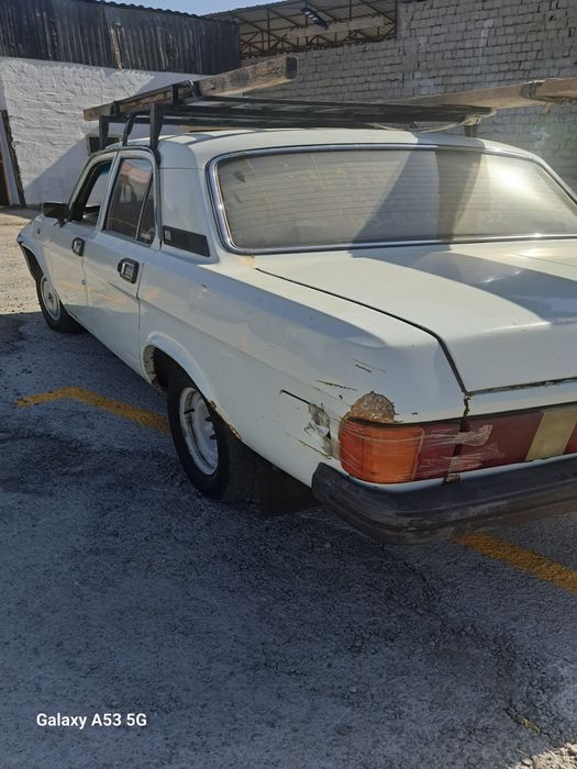 Volga Gaz 31029 srochna sotiladi