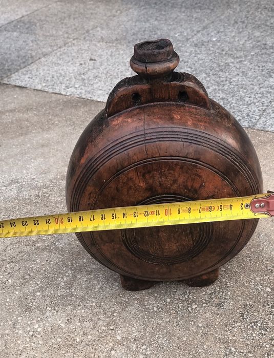 Plosca veche din lemn