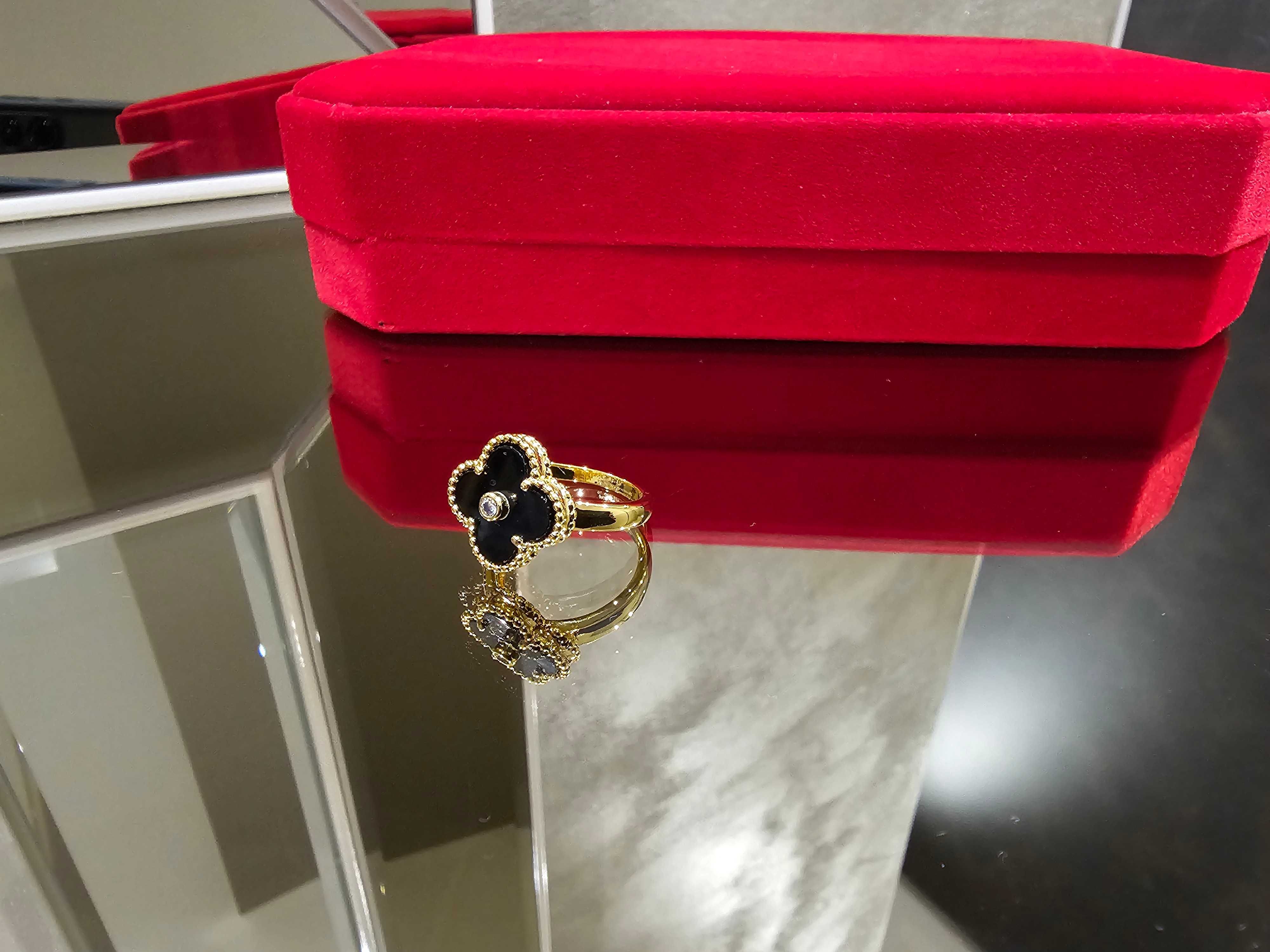 Van Cleef & Arpels VCA Gold Black Onyx Diamond Alhambra Дамски Пръстен