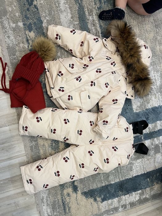 Зимний комбинезон на девочку