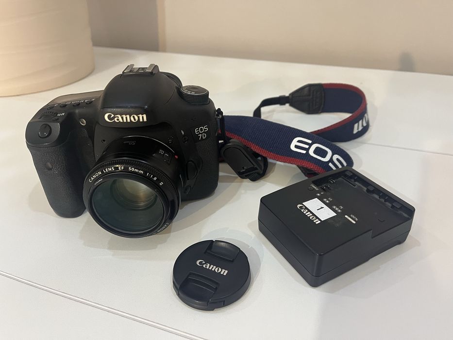 Фотоаппарат Canon 7D