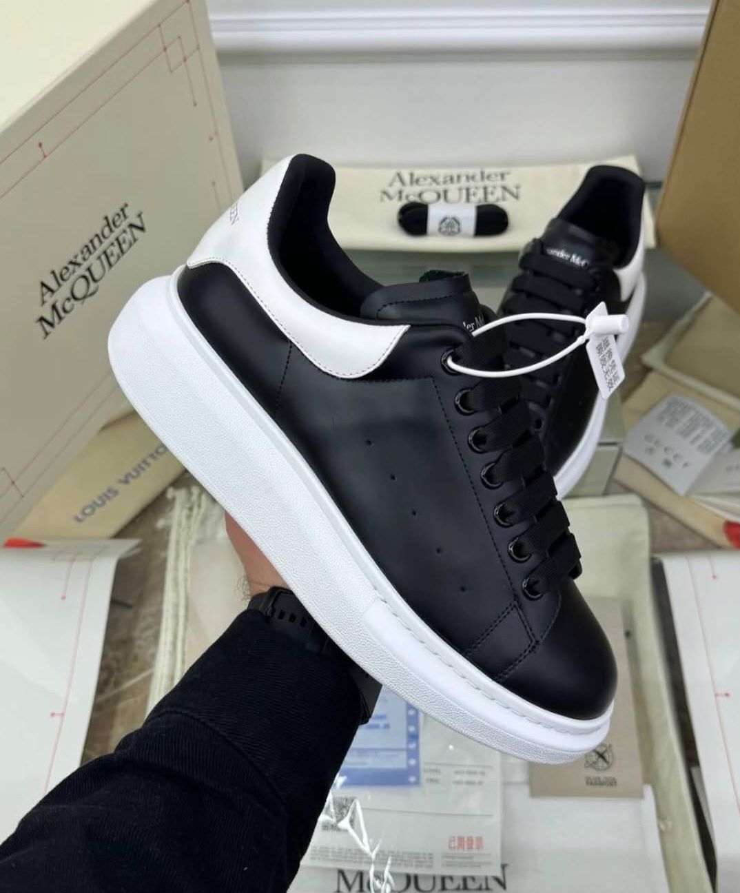 Нови модели Alexander McQueen