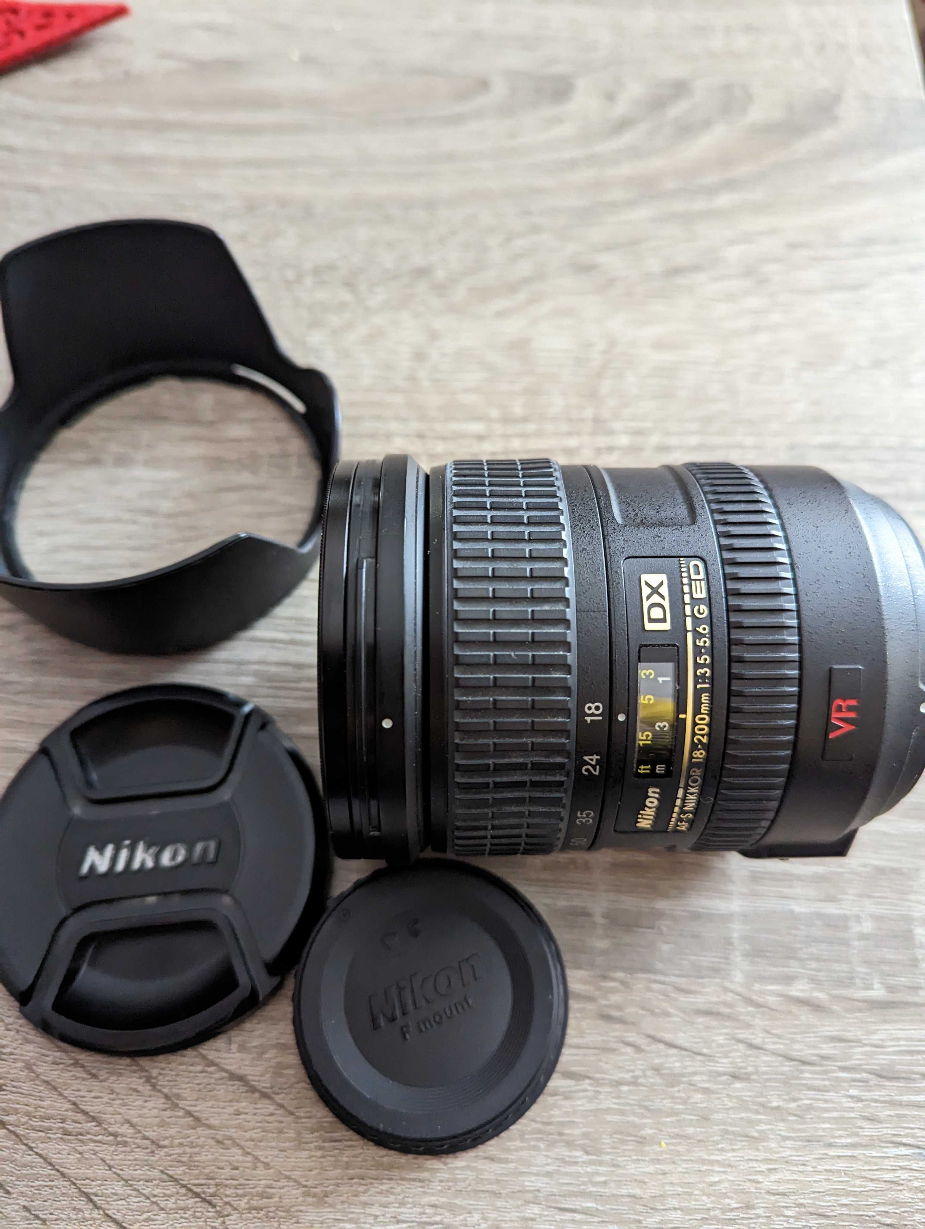 Nikon D90, Nikkor 18-200