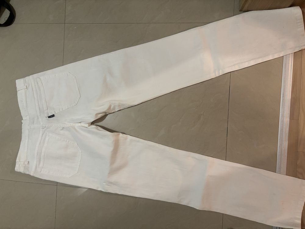 Дамски панталон бял номер 29 в отлично състояние