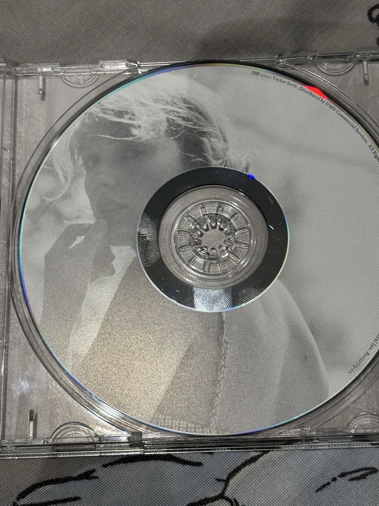 Taylor Swift  LIMITED FOLKLORE CD Target edition