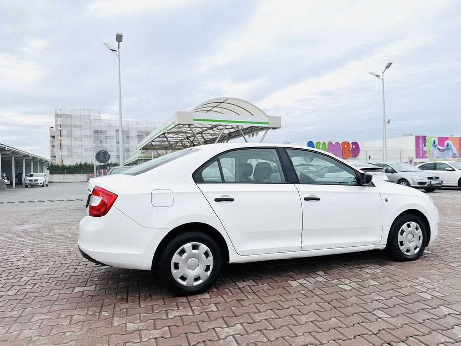 Vand skoda rapid motor 1.2 benzina anul fabricatie 2013
