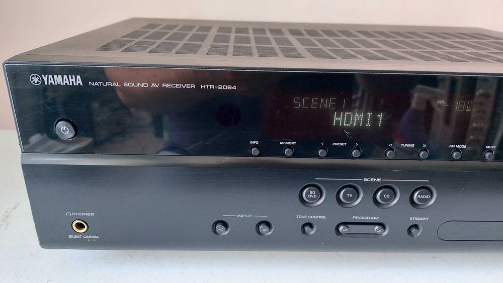 Yamaha HTR 2064 amplificator 4K 3D HDMI receiver 5.1 statie