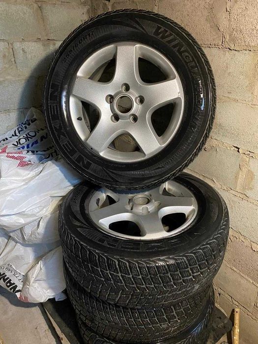 Диски с зимней резиной Volksvagen Touareg