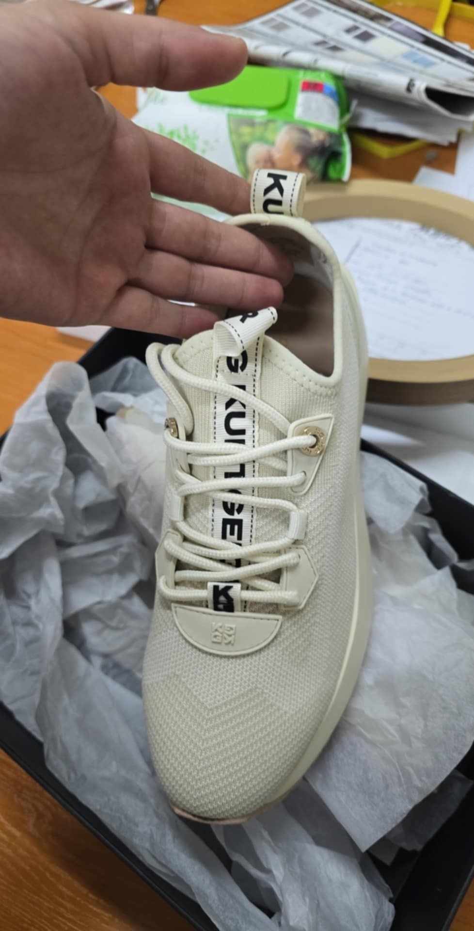 Сникърси Kurt Geiger